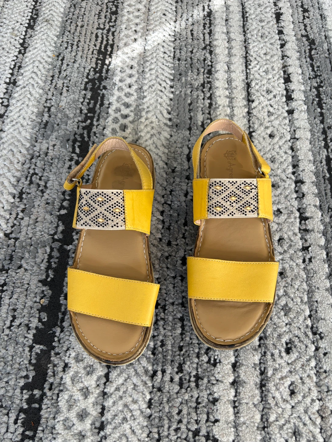 Agressione Yellow Sandals - Women's Size 8