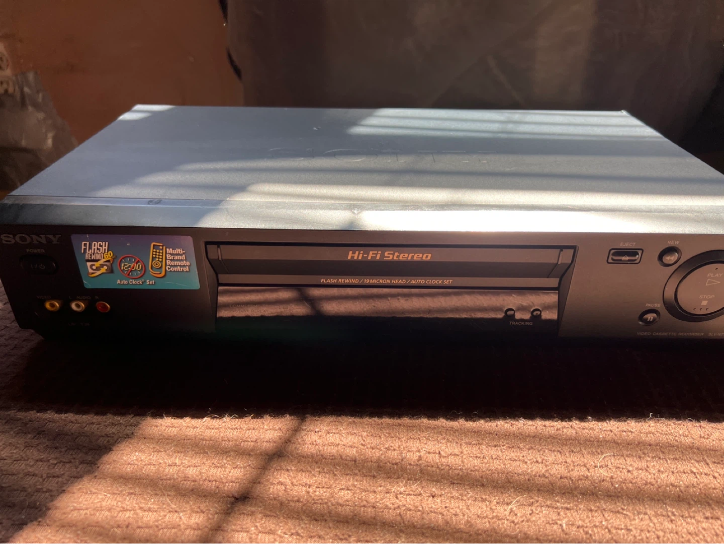 Sony SLV-N77 Hi-Fi Stereo VCR