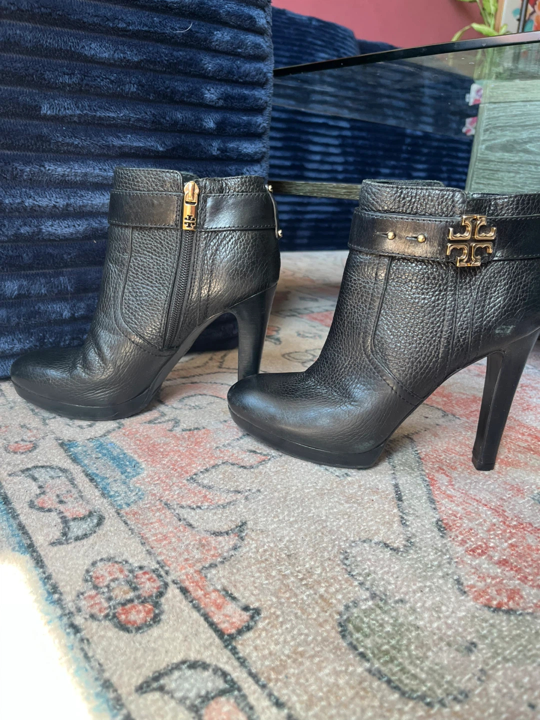Tory Burch Black Leather Ankle Boots - photo 2