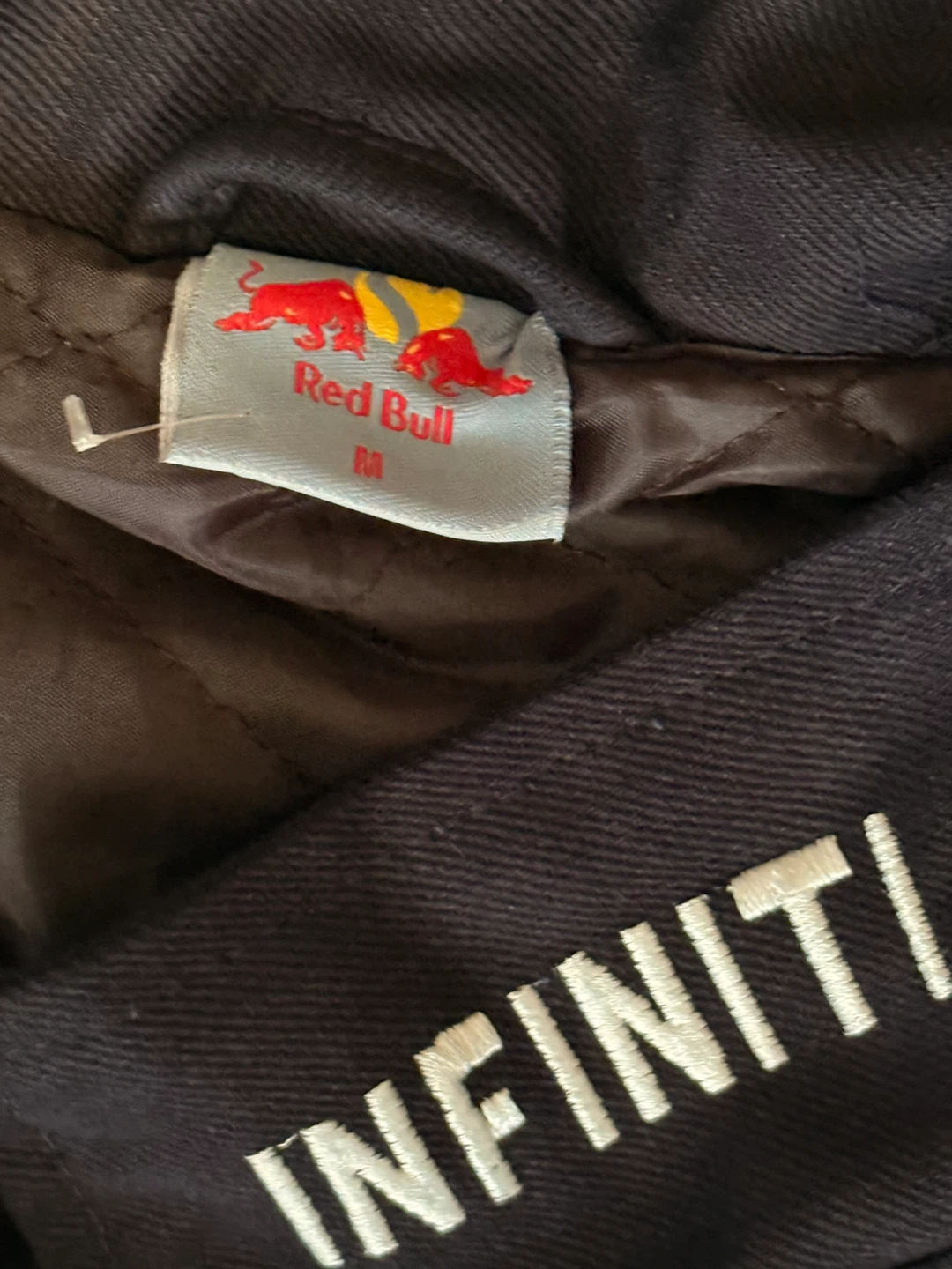 Red Bull Racing F1 black jacket Size M - photo 2