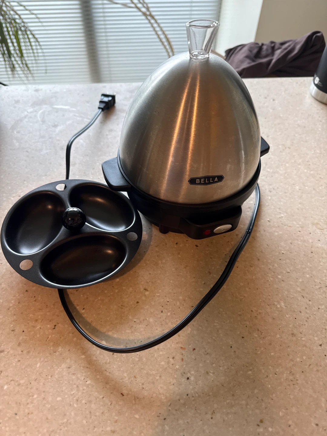 BELLA Electric Egg Cooker Steamer