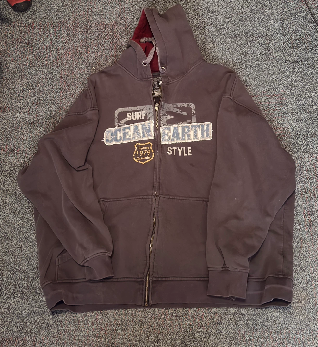 Ocean and Earth brown zip up hoodie Size 4XL (Fits like 2XL)