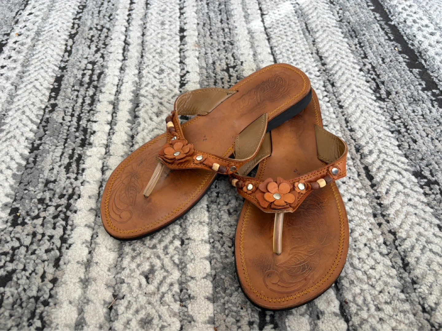 Cuba Flip Flops - Brown Leather with Floral Detail