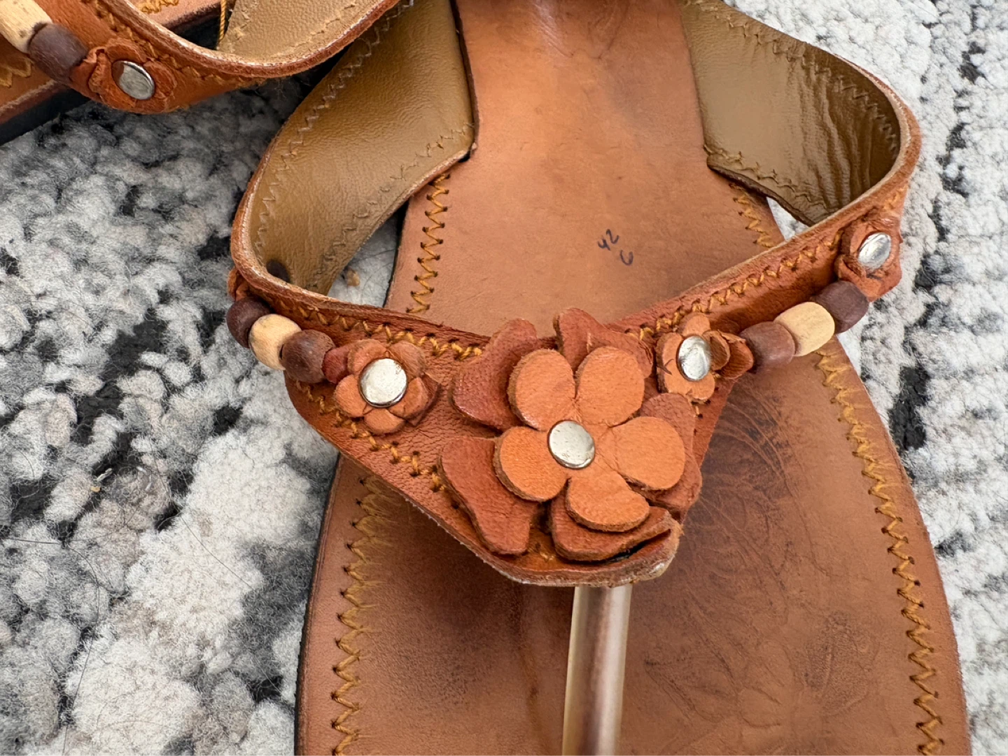 Cuba Flip Flops - Brown Leather with Floral Detail - photo 4