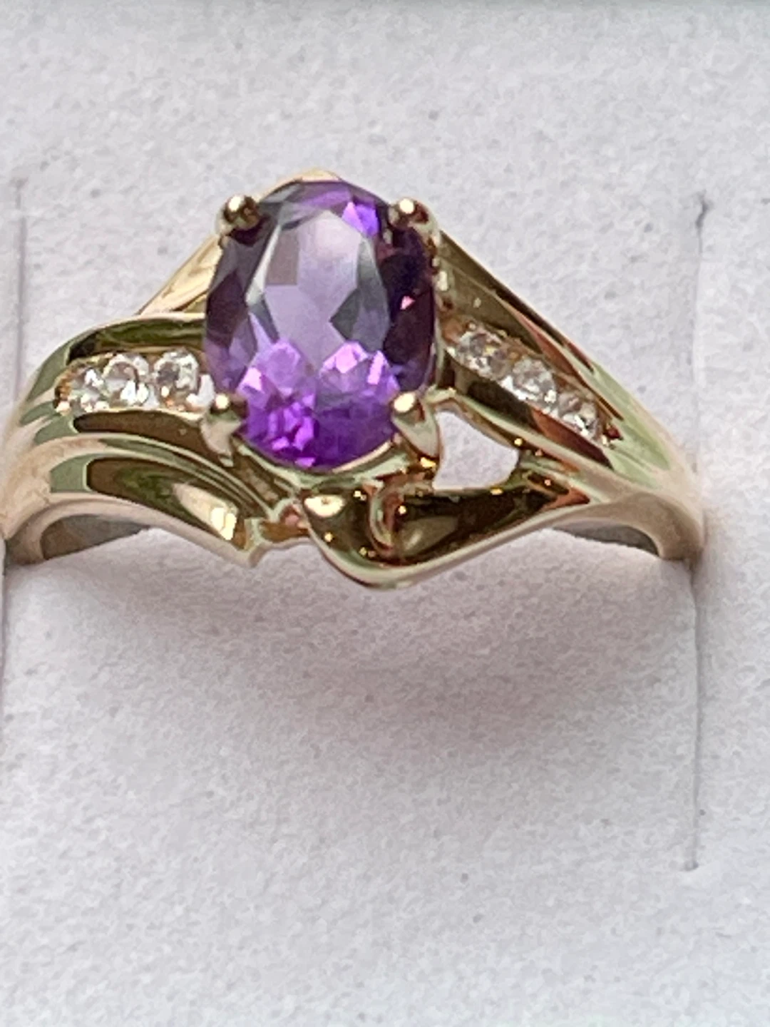 10k solid gold amethyst diamonds ring
