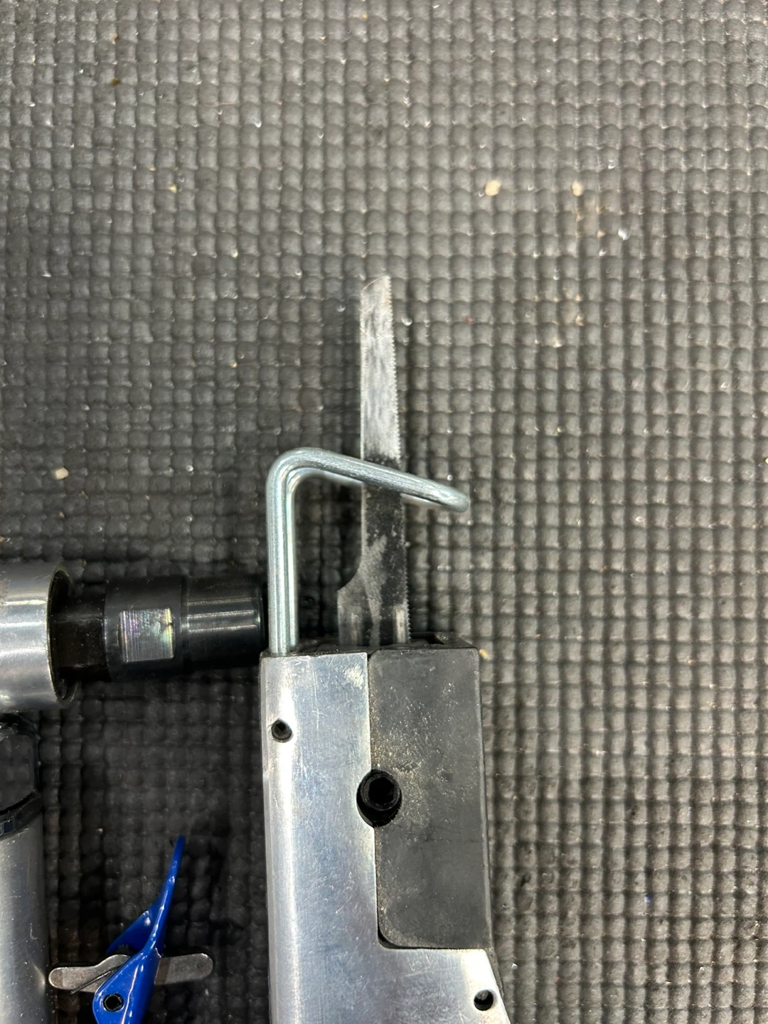 Power Fist Air Reciprocating Saw and Angle Die Grinder Set - photo 3