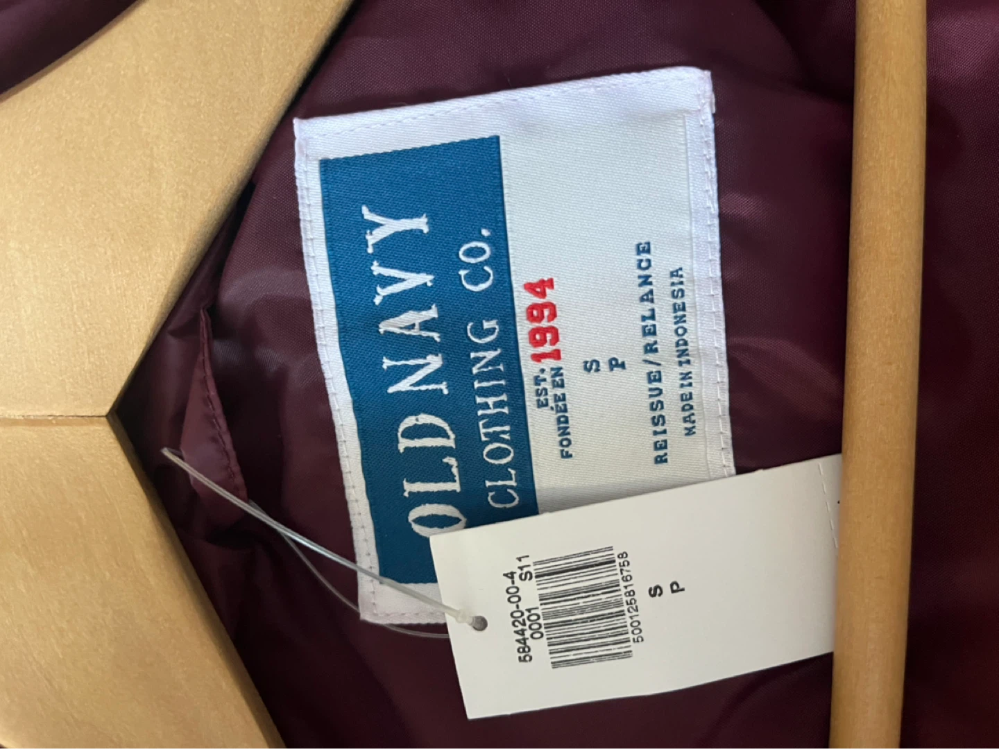 Brand New! Old Navy Puffer Vest - photo 3