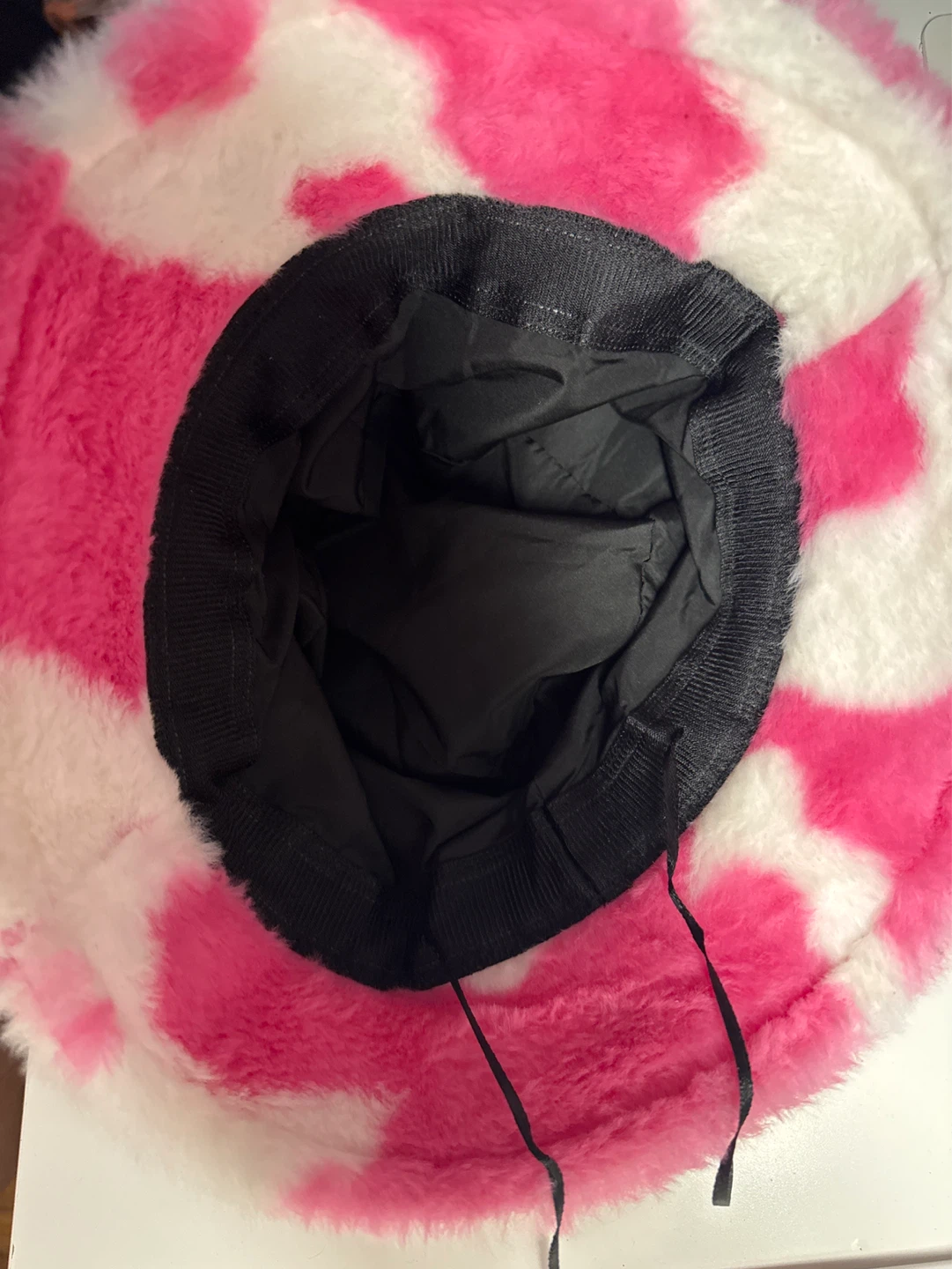 Pink Fuzzy Bucket Hat: Y2K Aesthetic Accessory - photo 2