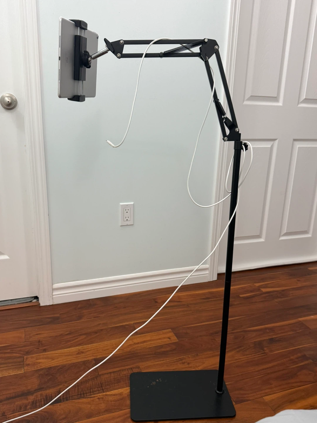 SAMHOUSING Adjustable Tablet Floor Stand - photo 2