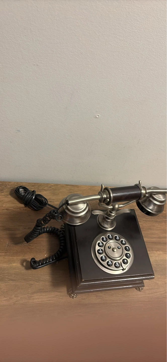 Vintage Rotary Dial Telephone - photo 3