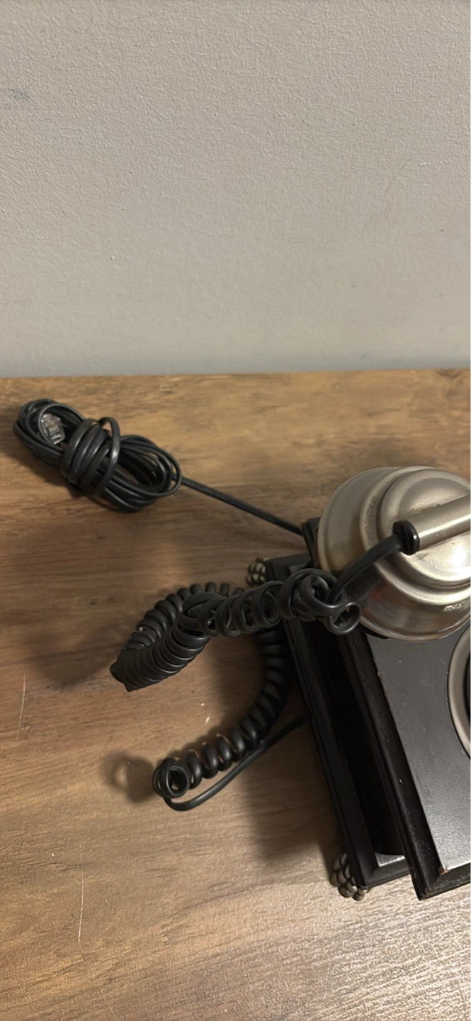 Vintage Rotary Dial Telephone - photo 4