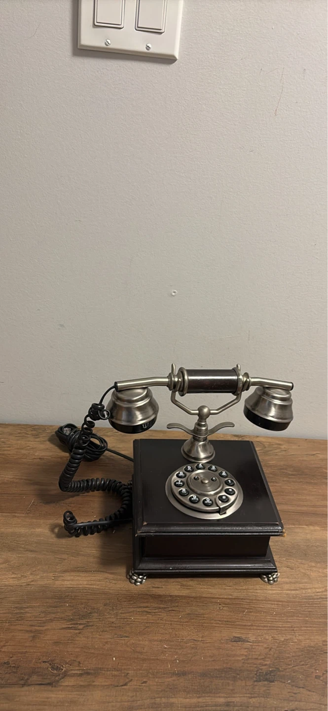 Vintage Rotary Dial Telephone - photo 5
