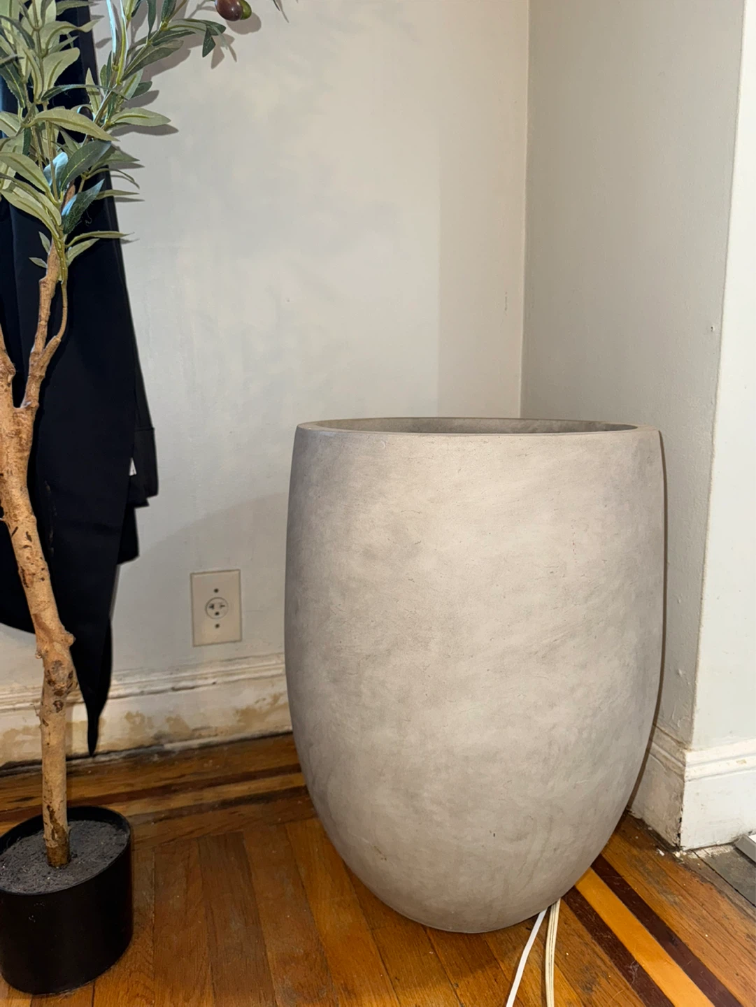 Large Grey Egg-Shaped Planter Pot - photo 2