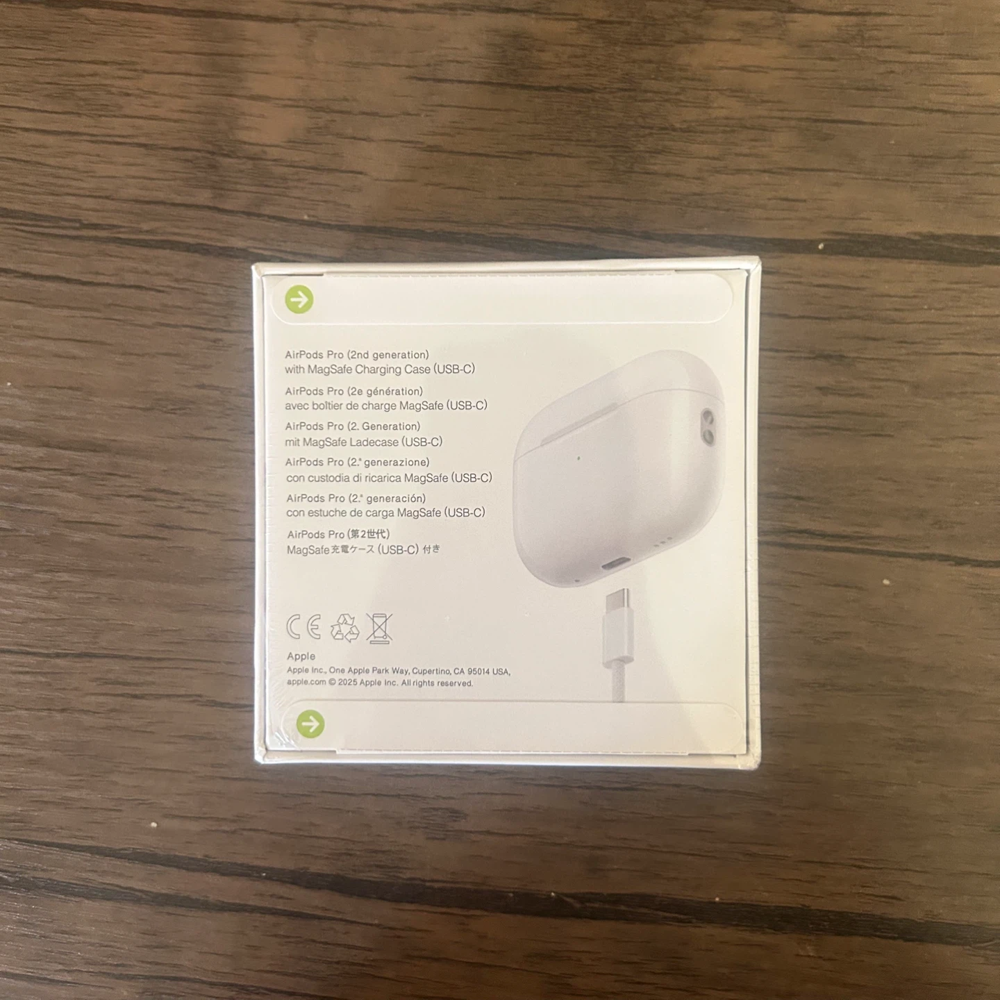 Apple AirPods Pro (2nd generation) with MagSafe Charging Case - photo 3