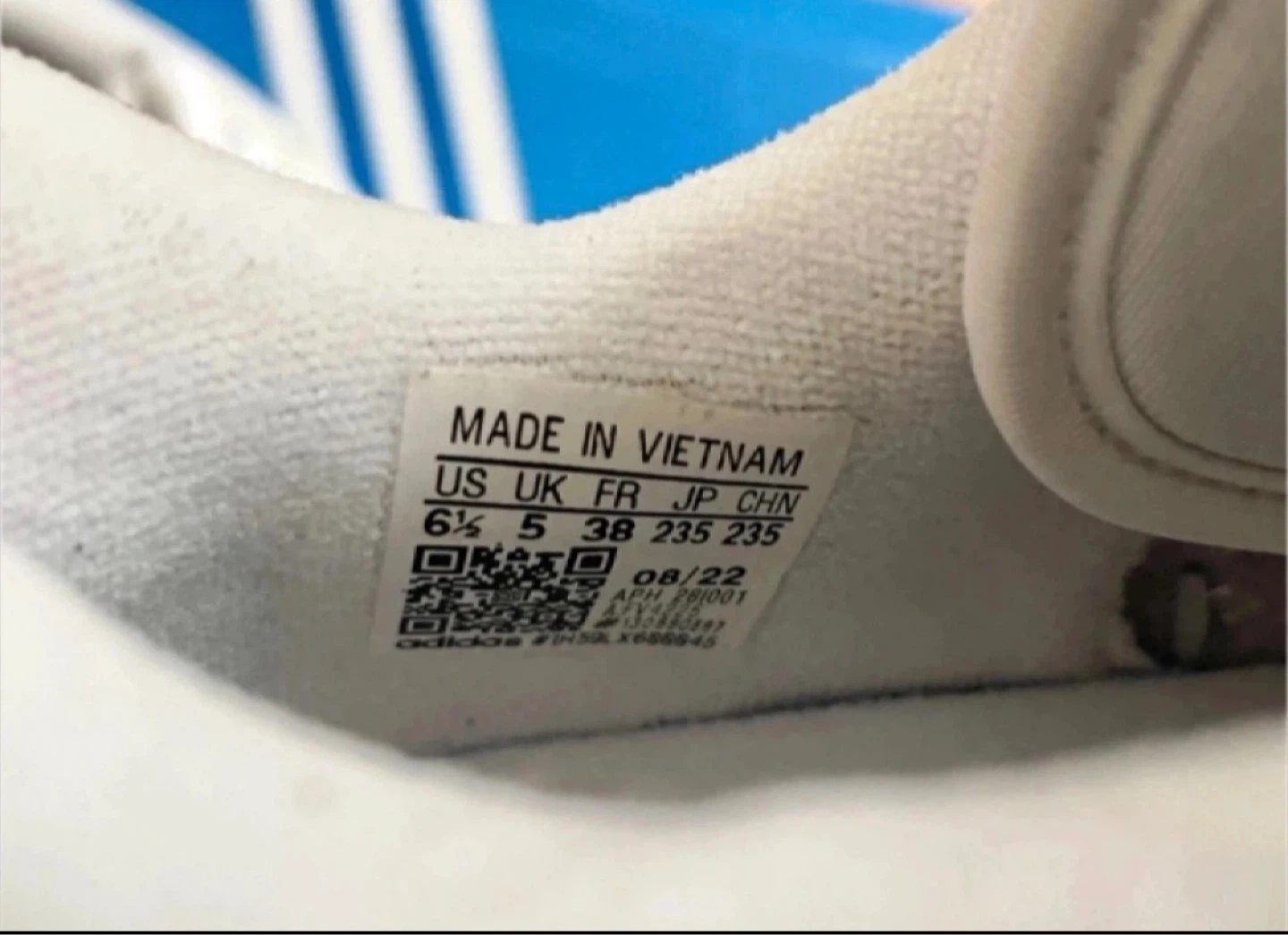 Brand new adidas shoes (women size 6.5) - photo 2