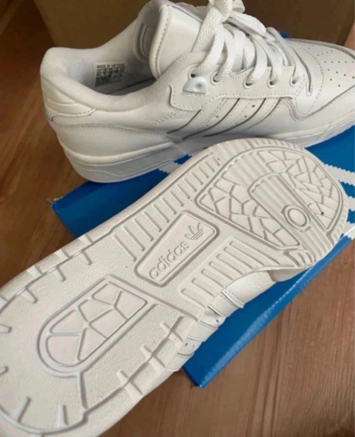 Brand new adidas shoes (women size 6.5) - photo 3