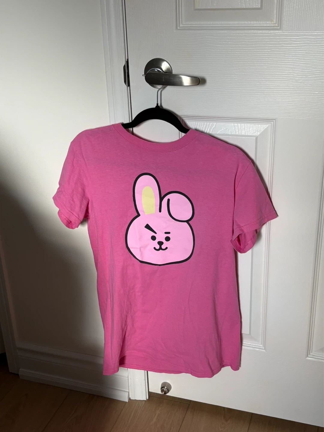 BTS concert tshirt BT21 Cooky T-Shirt Size S