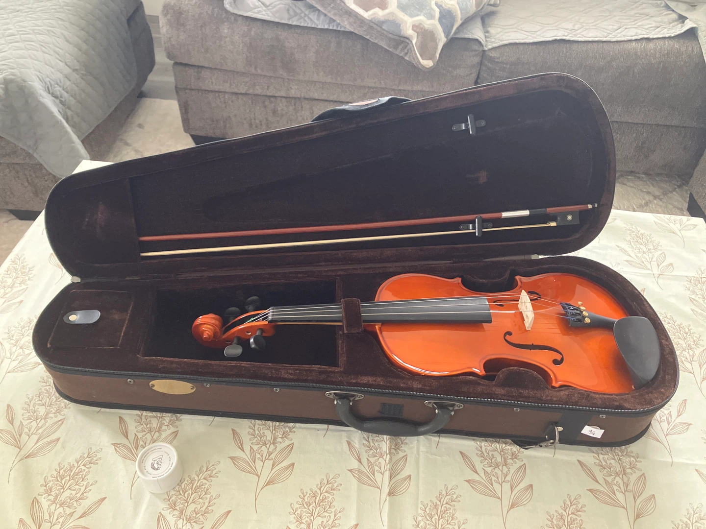 Violin with Case and Bow barely used - photo 2