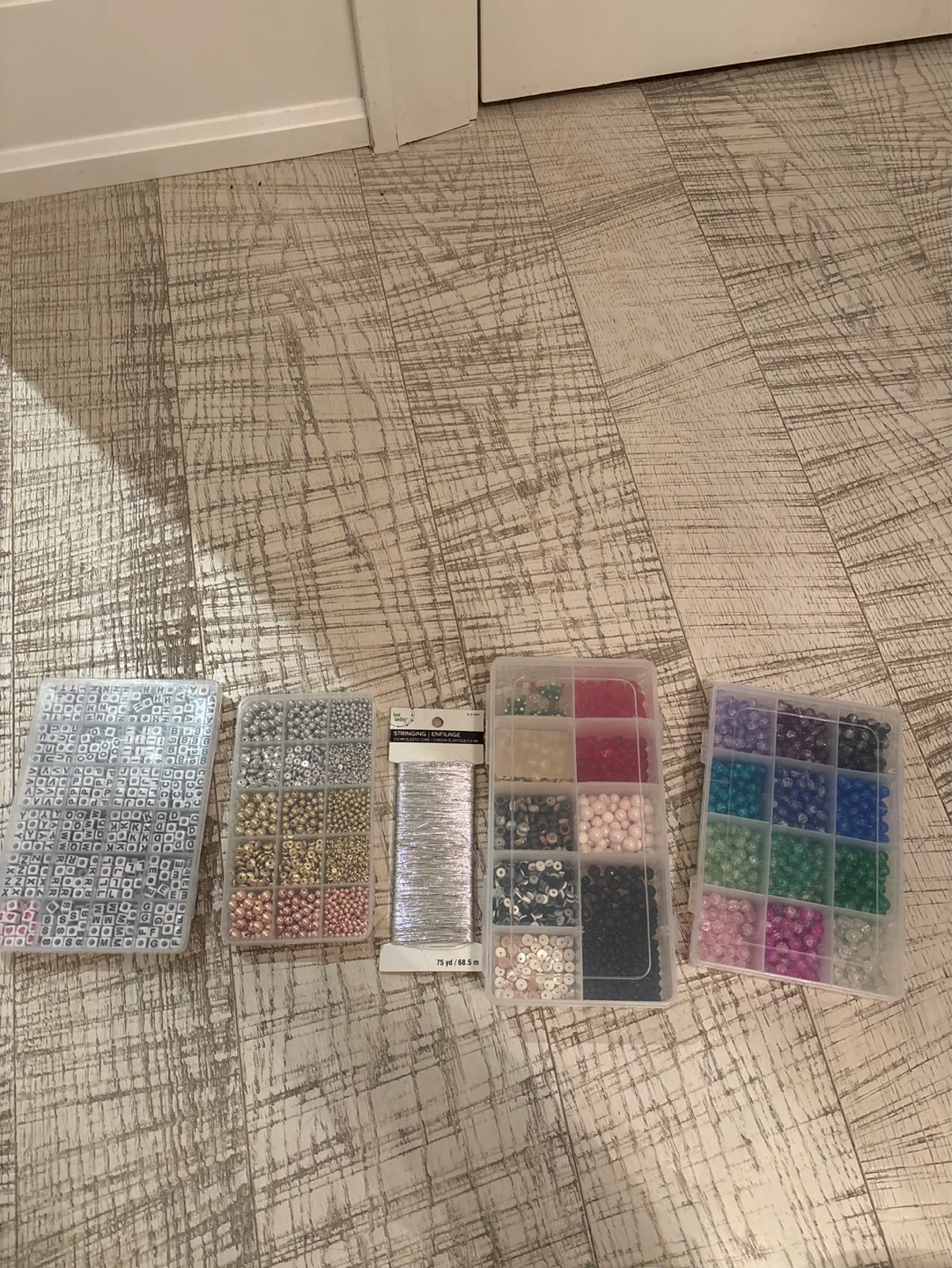 Bead kit bundle (4 boxes + string) - photo 2