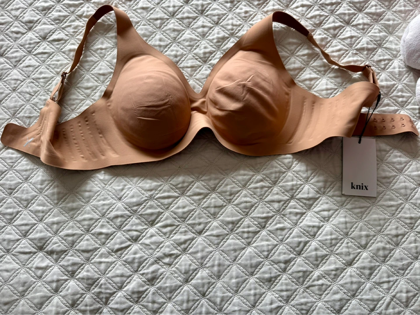 Knix Smooth Everyday Bra - Size L - Cavassa