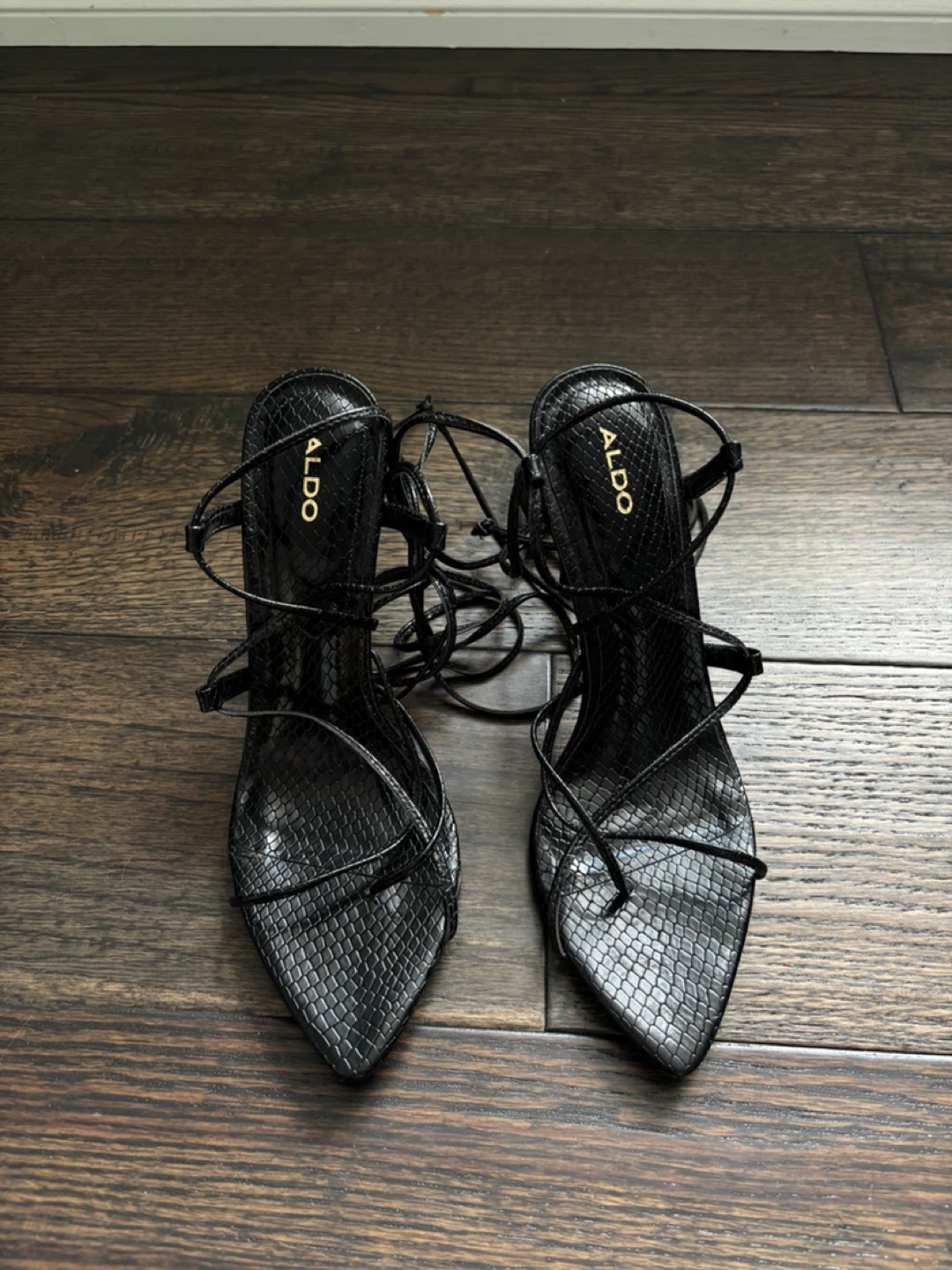 Women’s heels size 6.5 - photo 2