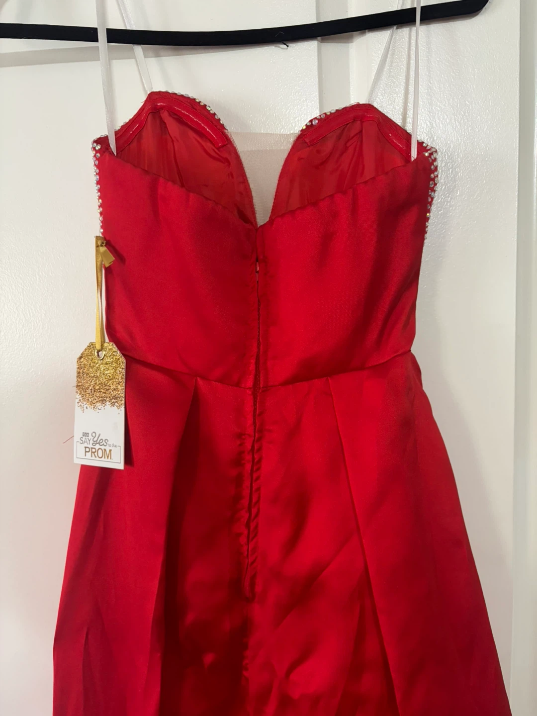 Red Beaded Prom Dress - photo 4