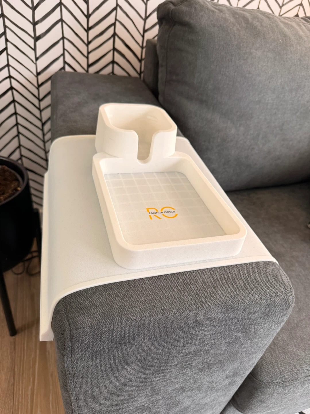 Sofa armrest tray - white silicone