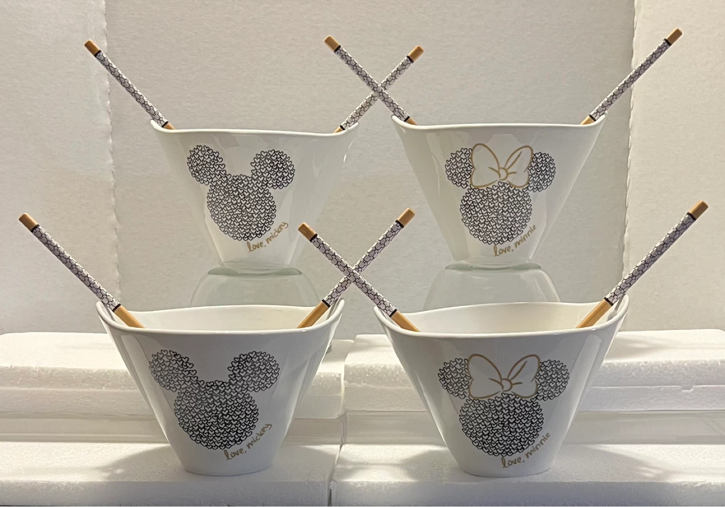 Disney “Mickey and Minnie” Ramen Bowls with Chopsticks