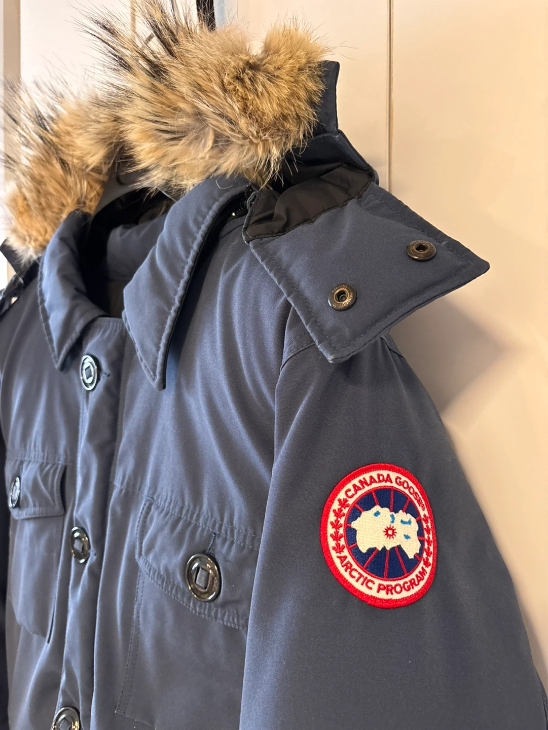 Canada Goose Banff Parka - Size L - photo 4