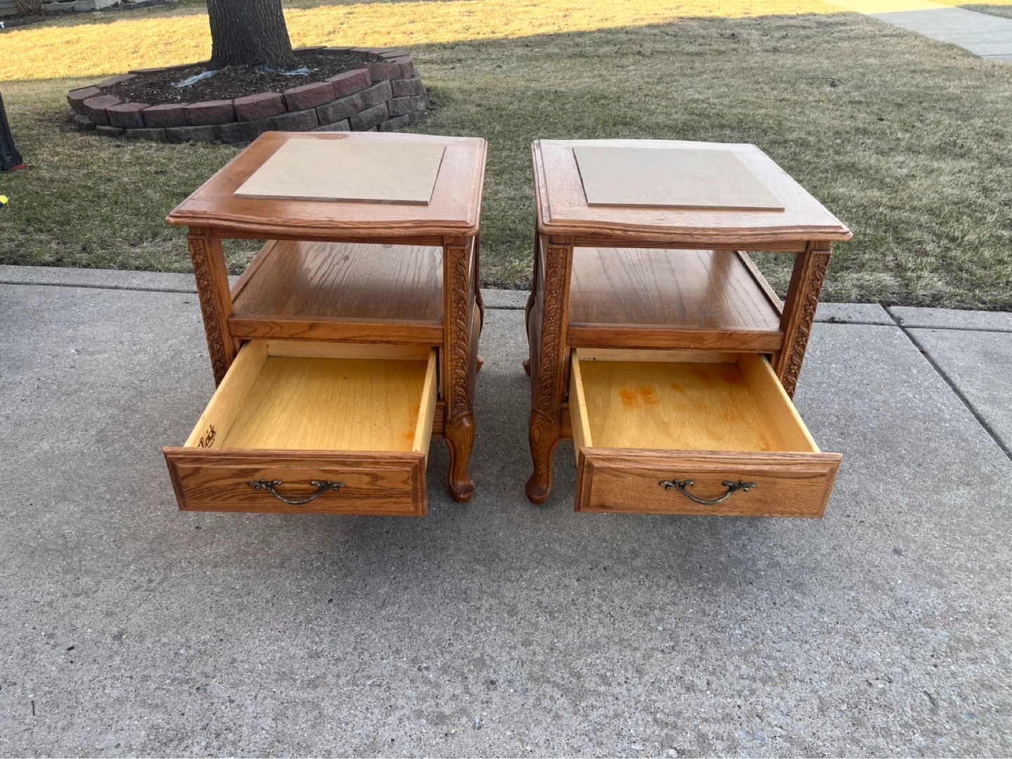 2 Wood Nightstands - photo 2