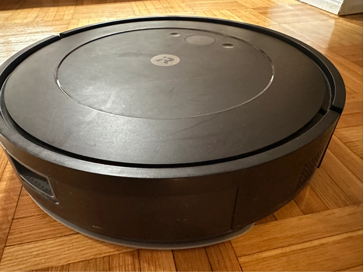 iRobot Roomba Robot Vacuum with Charging Dock - photo 3