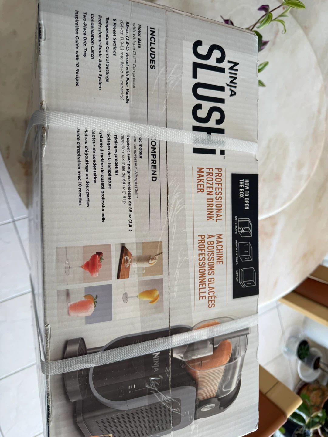 Ninja Slushi Professional Frozen Drink Maker - photo 2