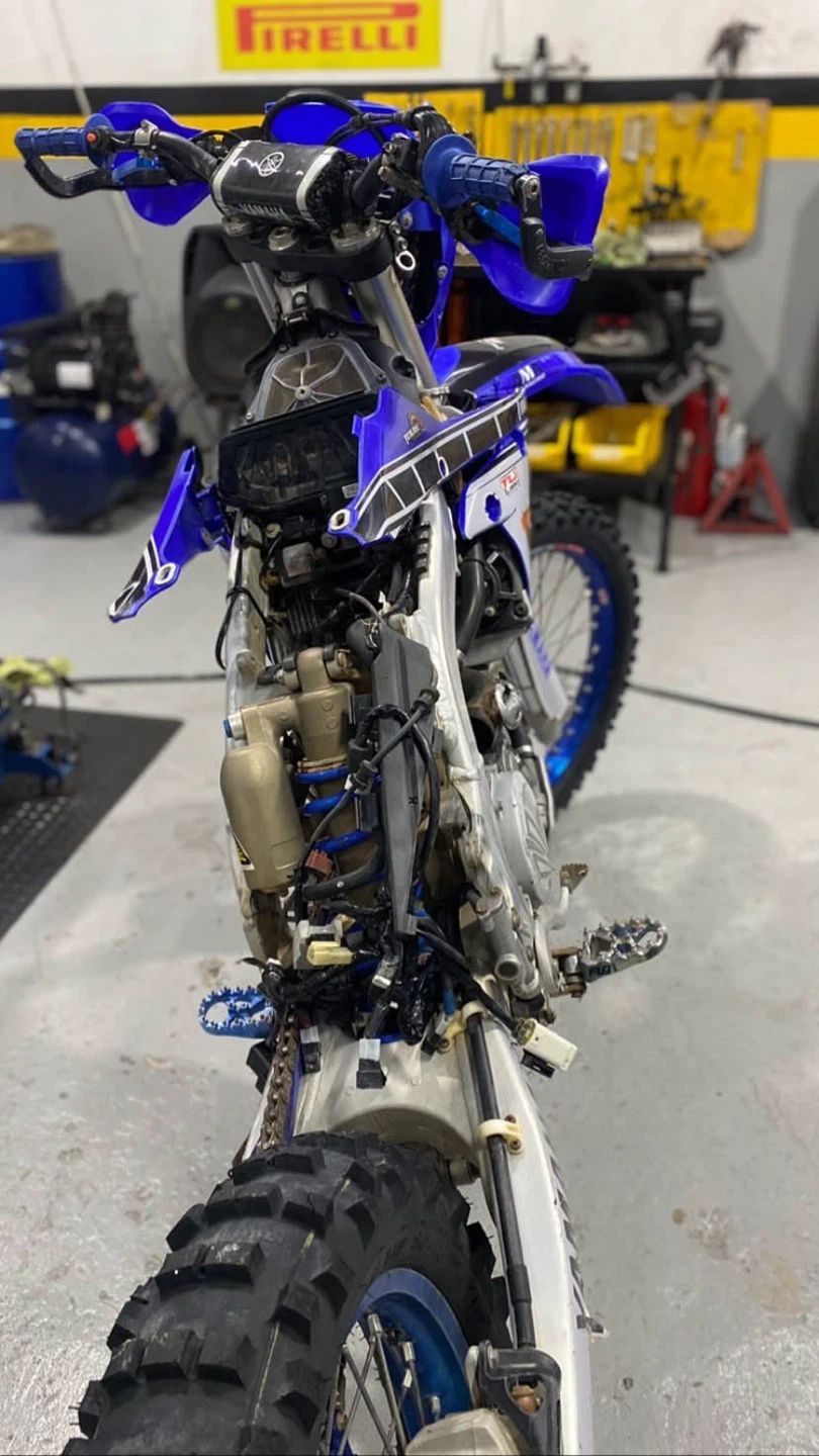 Motorcycle Mechanic Specialist - Eduardo - photo 2