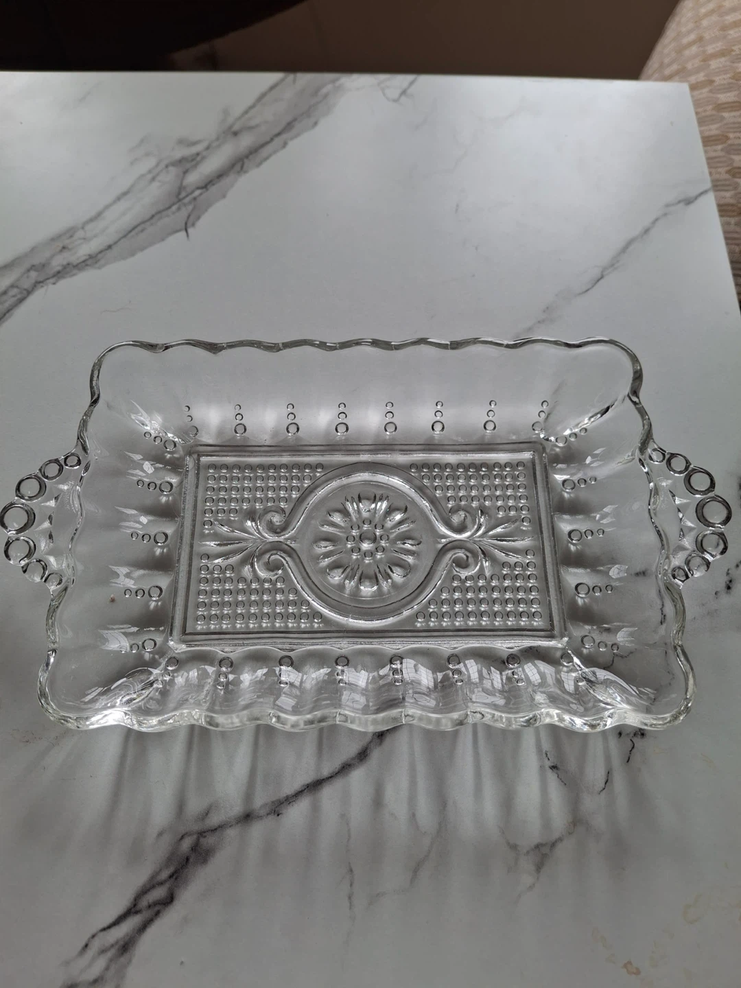 Small salt & pepper shakers on vintage glass tray - photo 3
