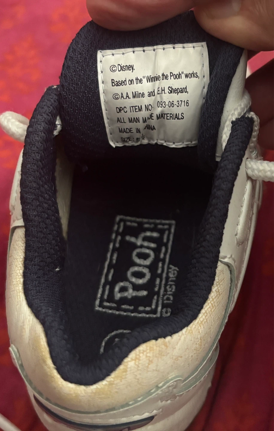 Disney’s Pooh Toddler Shoes (Size 5.5) brand new condition - photo 5