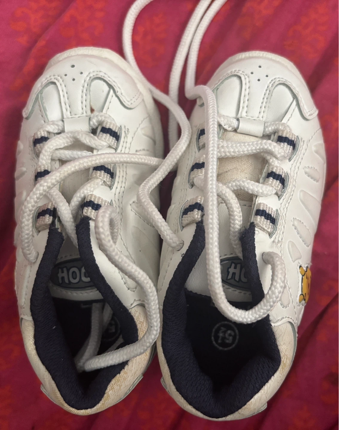 Disney’s Pooh Toddler Shoes (Size 5.5) brand new condition - photo 2