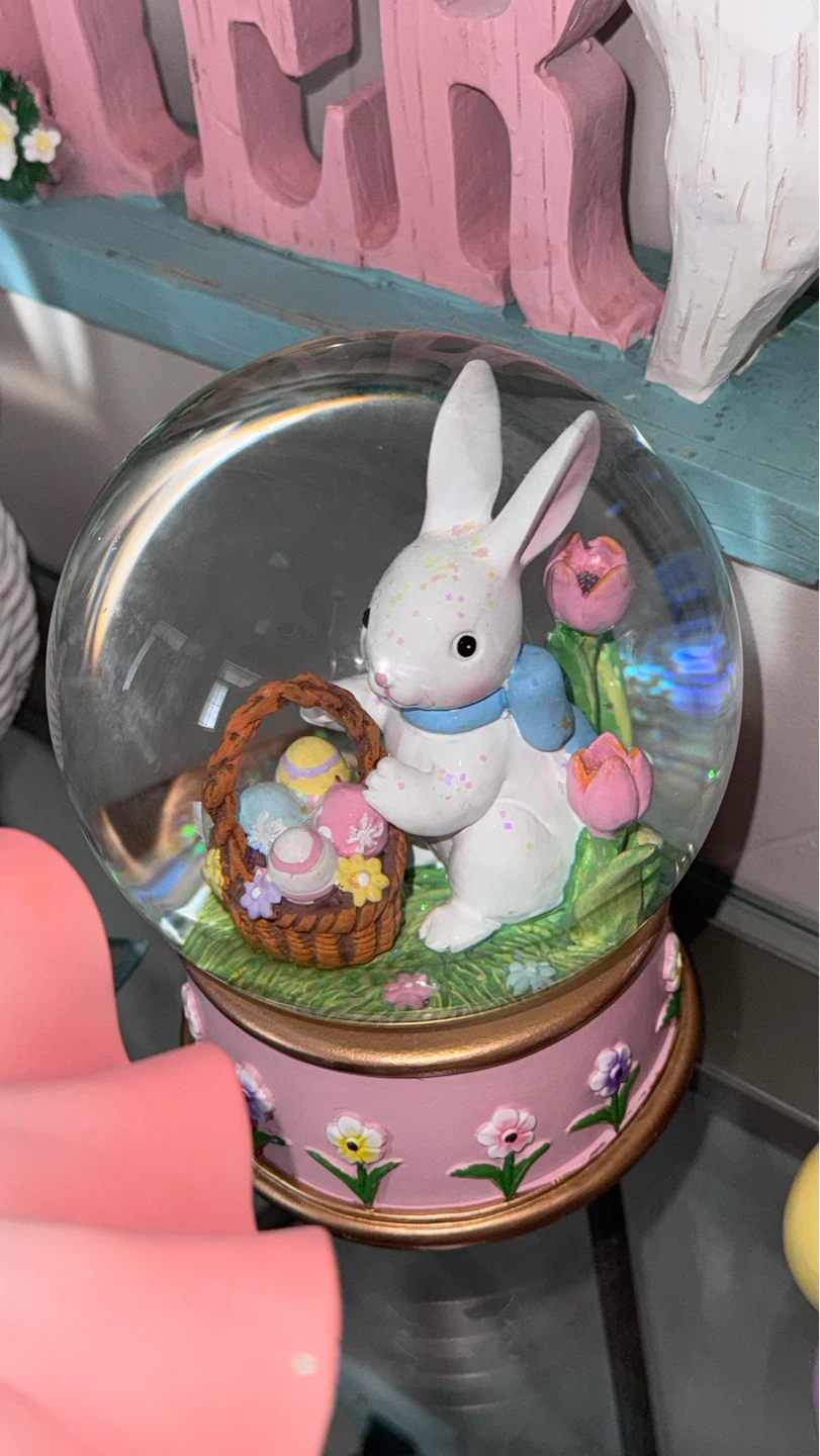 Easter Bunny Figurine Collection - photo 4