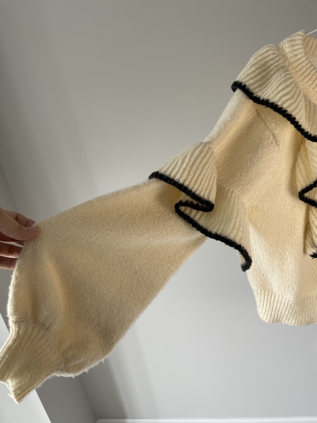 Cream Ruffle Cardigan - photo 3