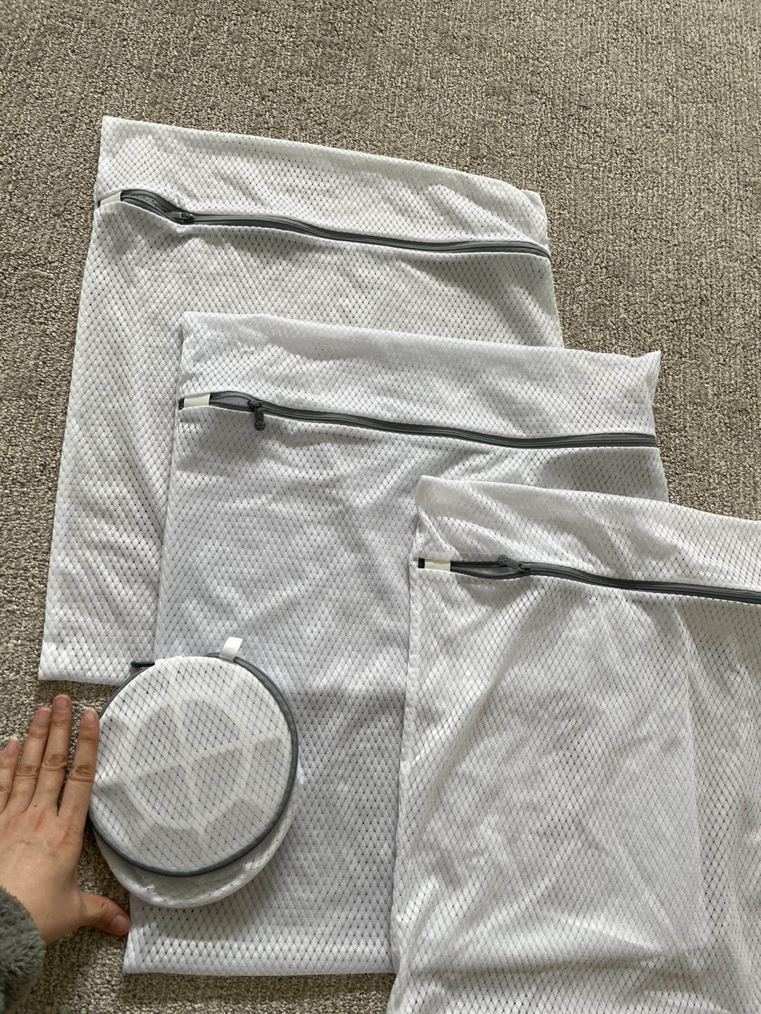 Laundry Mesh Bags - Set of 3 - photo 2