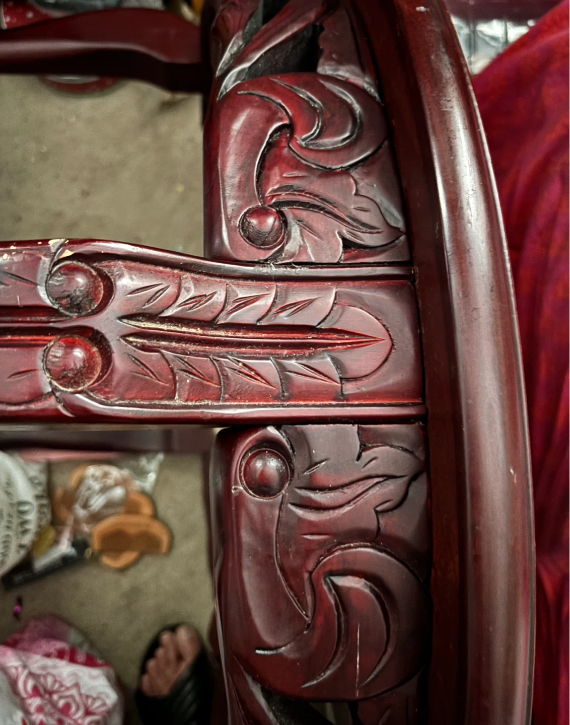 Beautiful Vintage Carved Wooden Coffee Table - photo 4