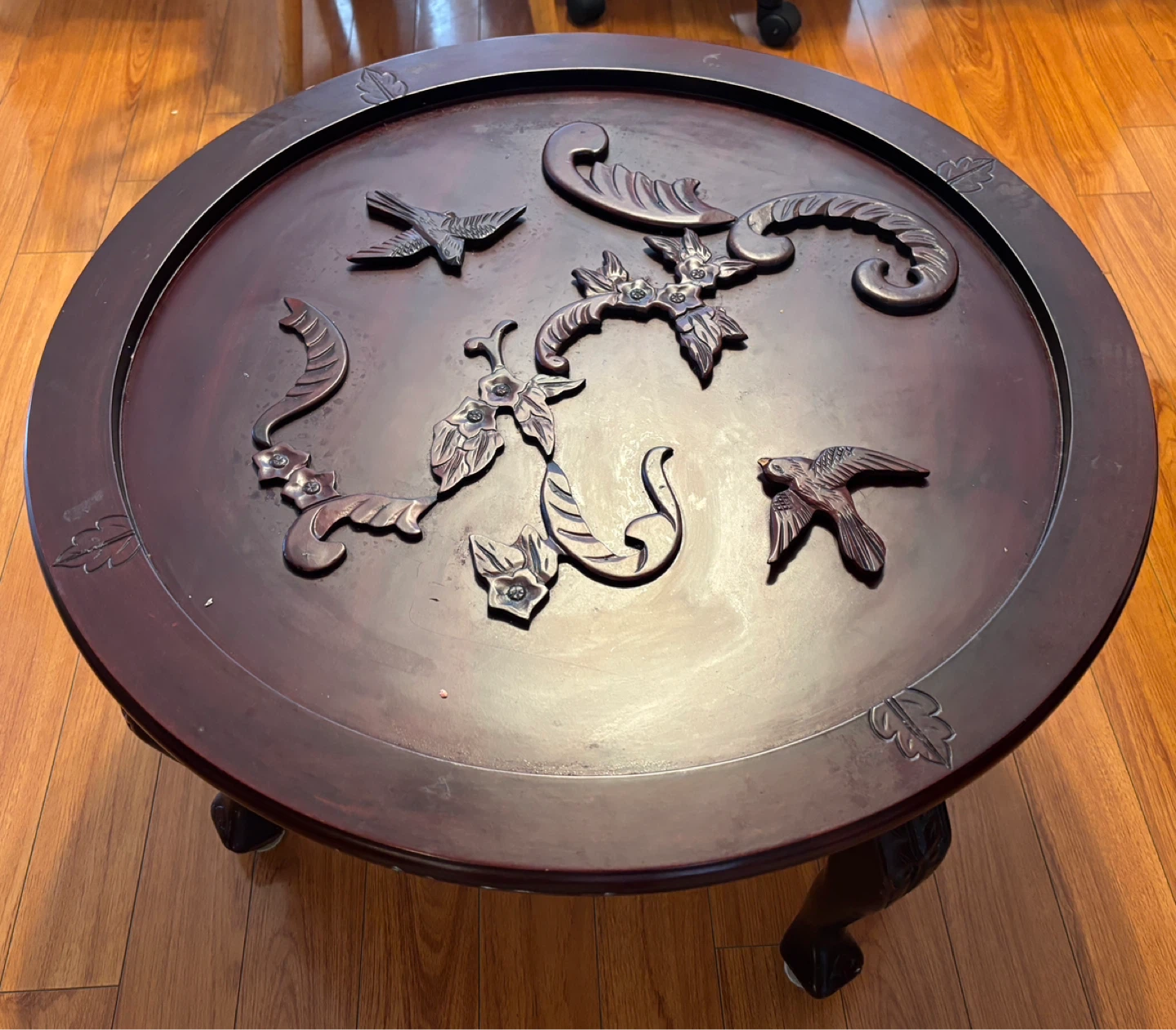 Beautiful Vintage Carved Wooden Coffee Table - photo 3