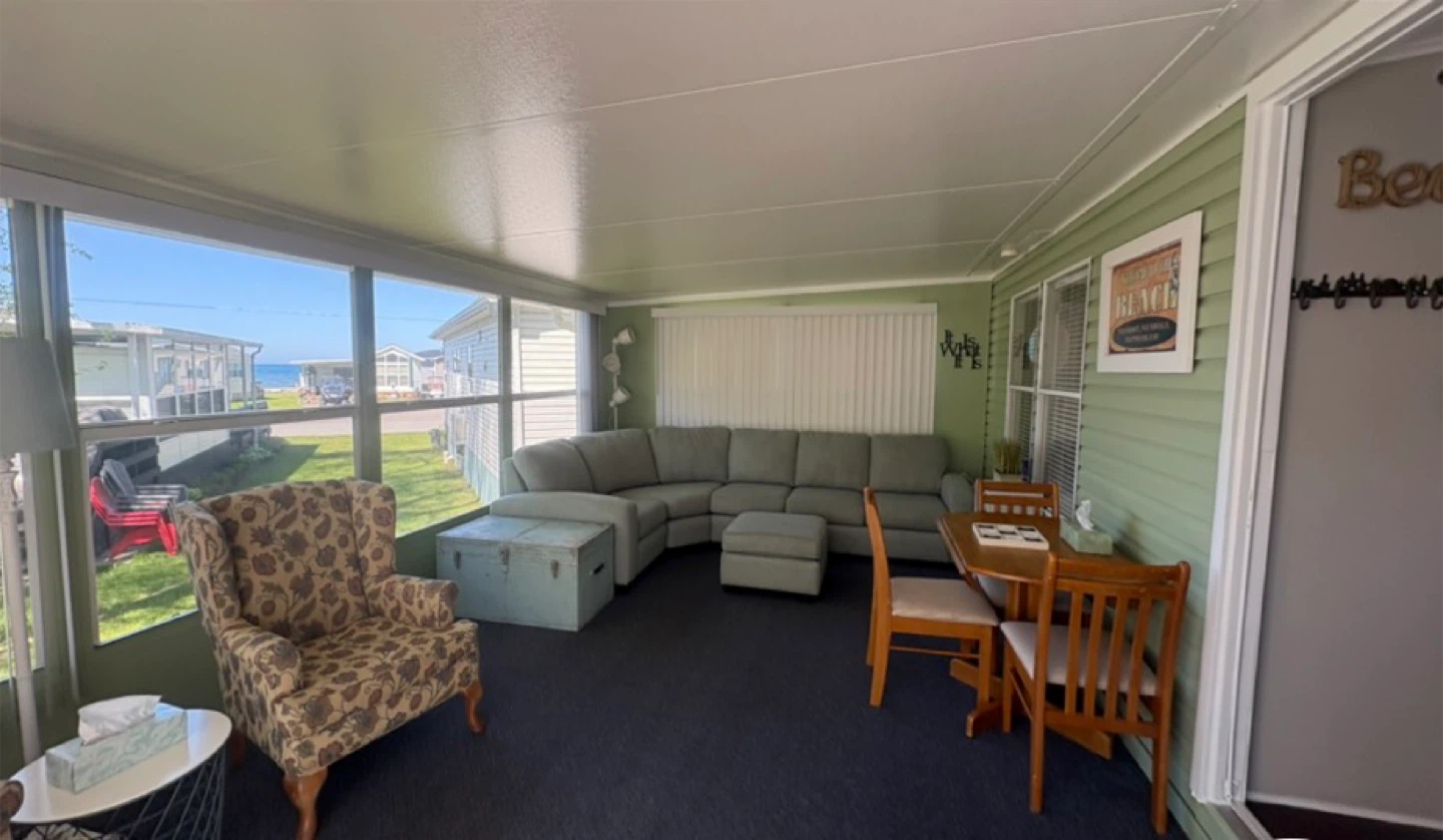 TRAILER/COTTAGE - SHERKSTON SHORES RESORT - photo 2