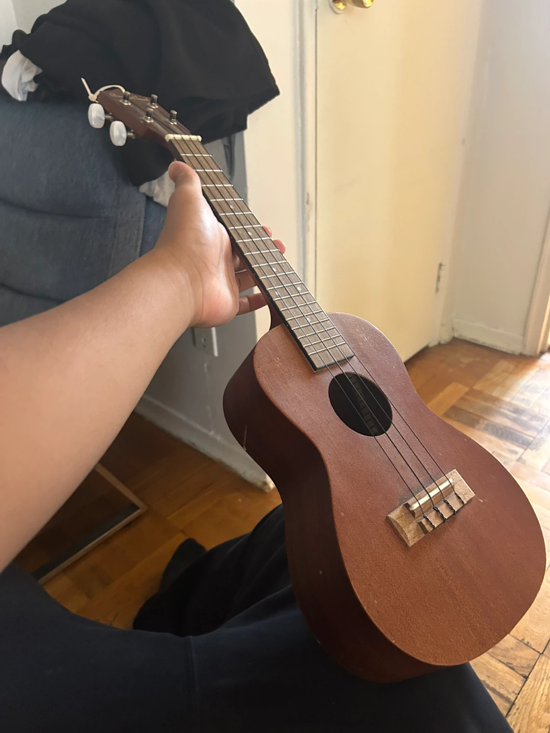 Brown Wooden Ukulele - photo 2
