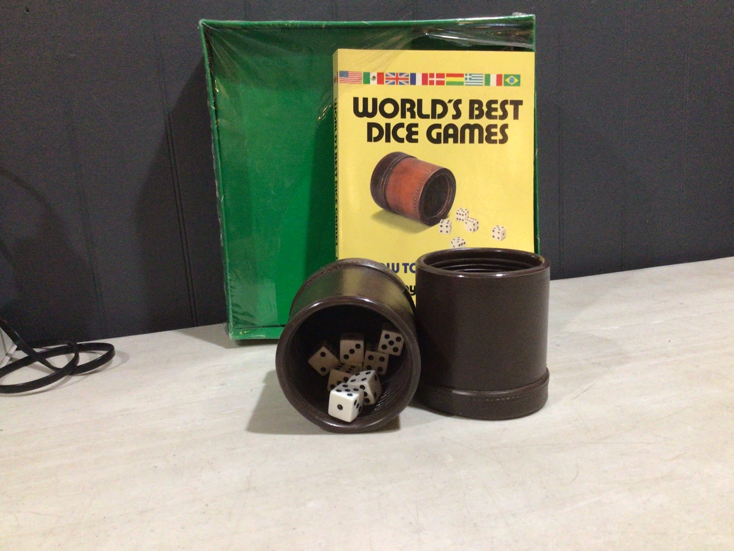 Vintage Best Of The World's Best Dice Games - photo 4