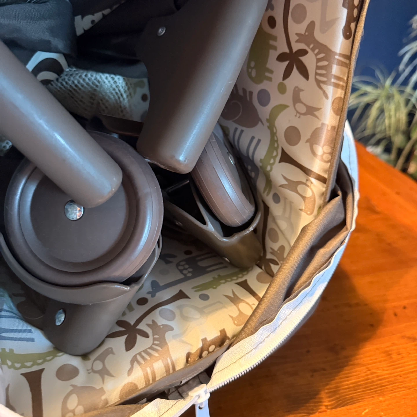 Graco Pack 'n Play Travel Lite Crib with Stages - photo 4