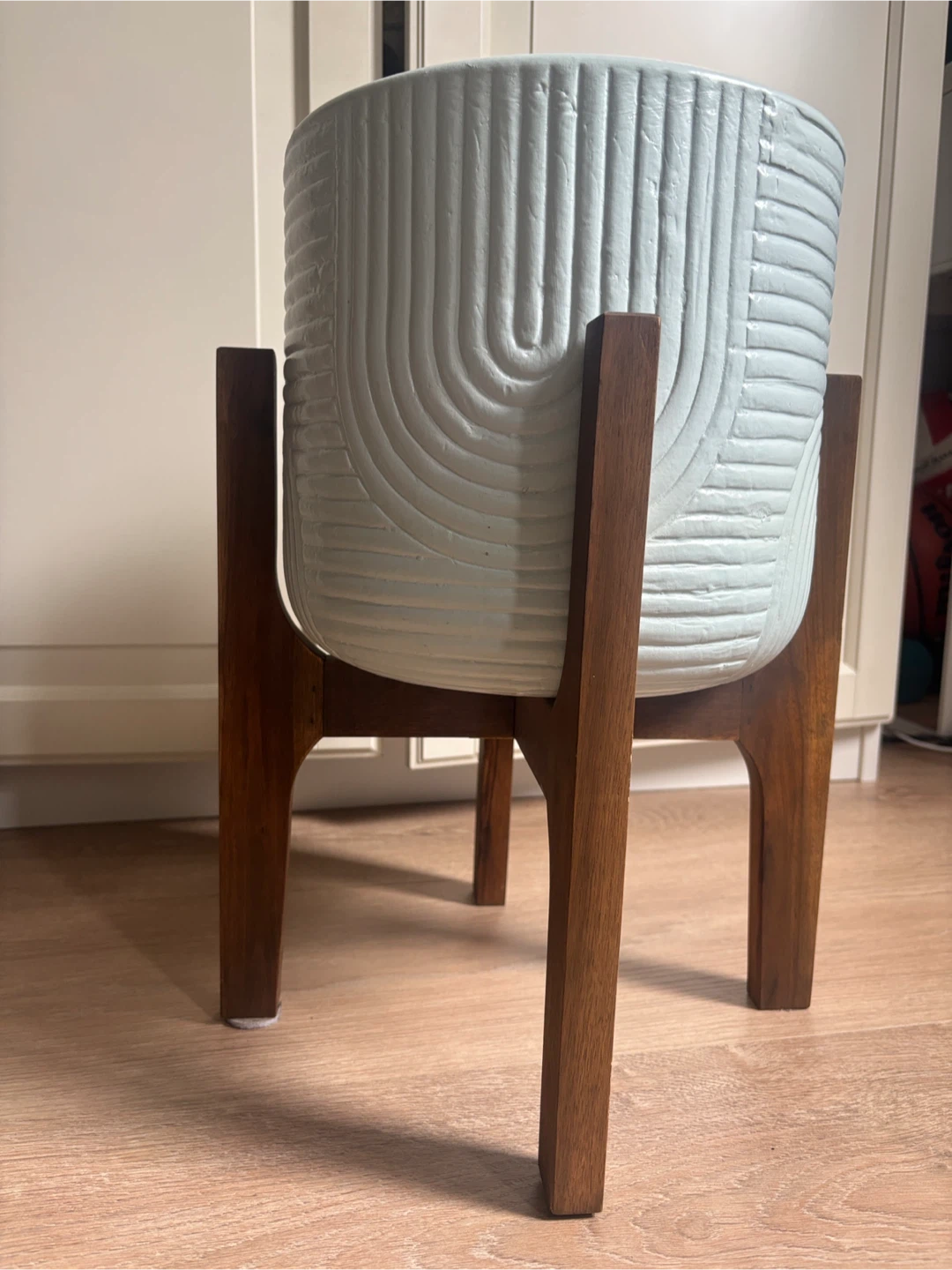 Textured Ceramic Plant Pot with Wooden Stand - photo 3