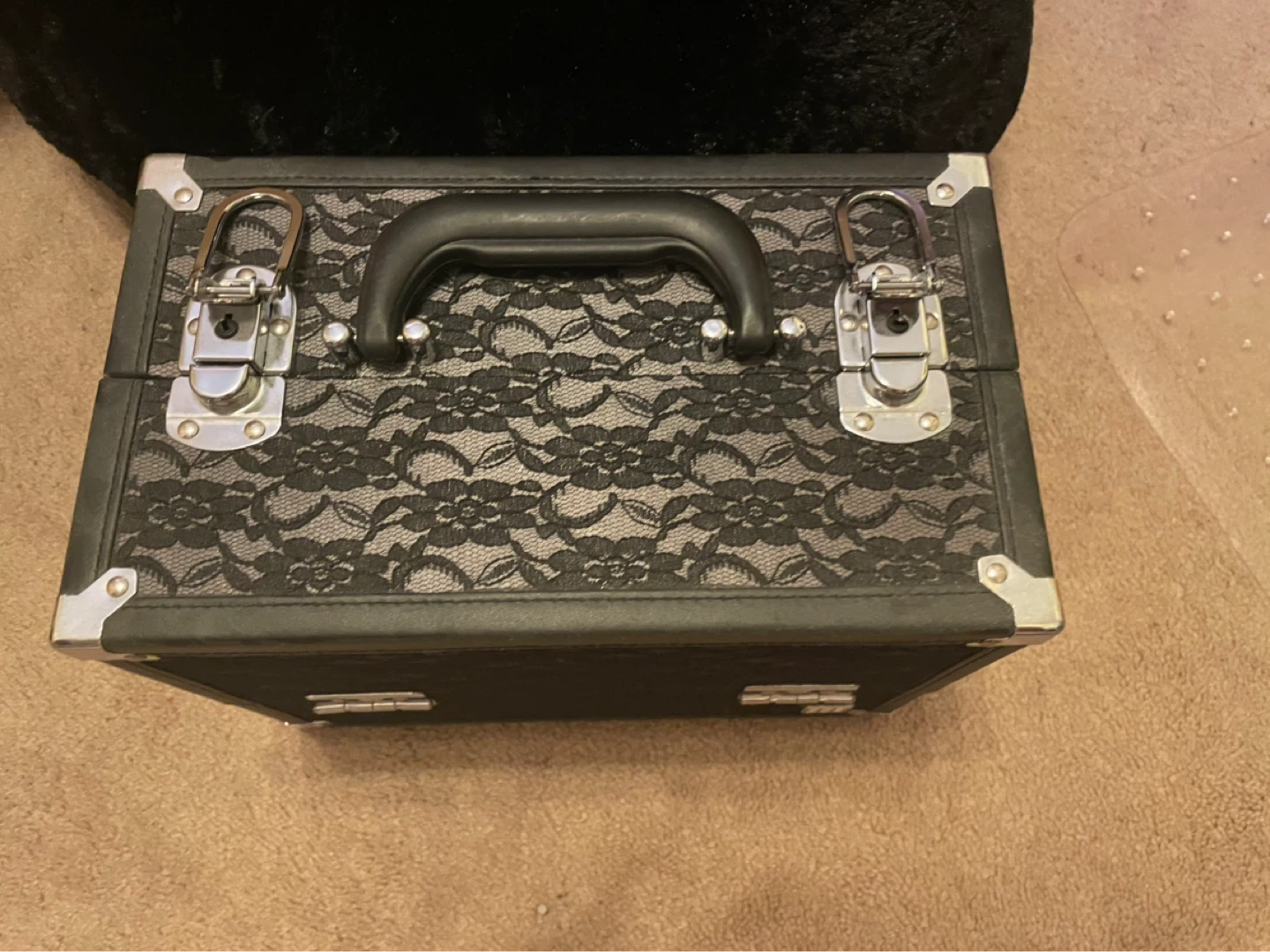 Black Lace Makeup Train Case - photo 2