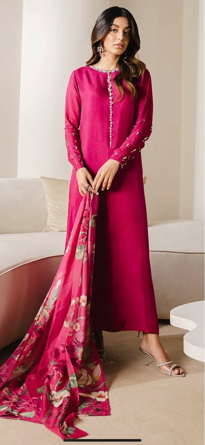 Women's Fuchsia Embellished Kurti with Floral Dupatta