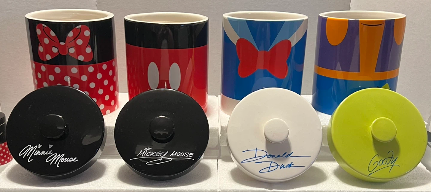Disney Mickey, Minnie, Donald, & Goofy Kitchen Canister Set - photo 3