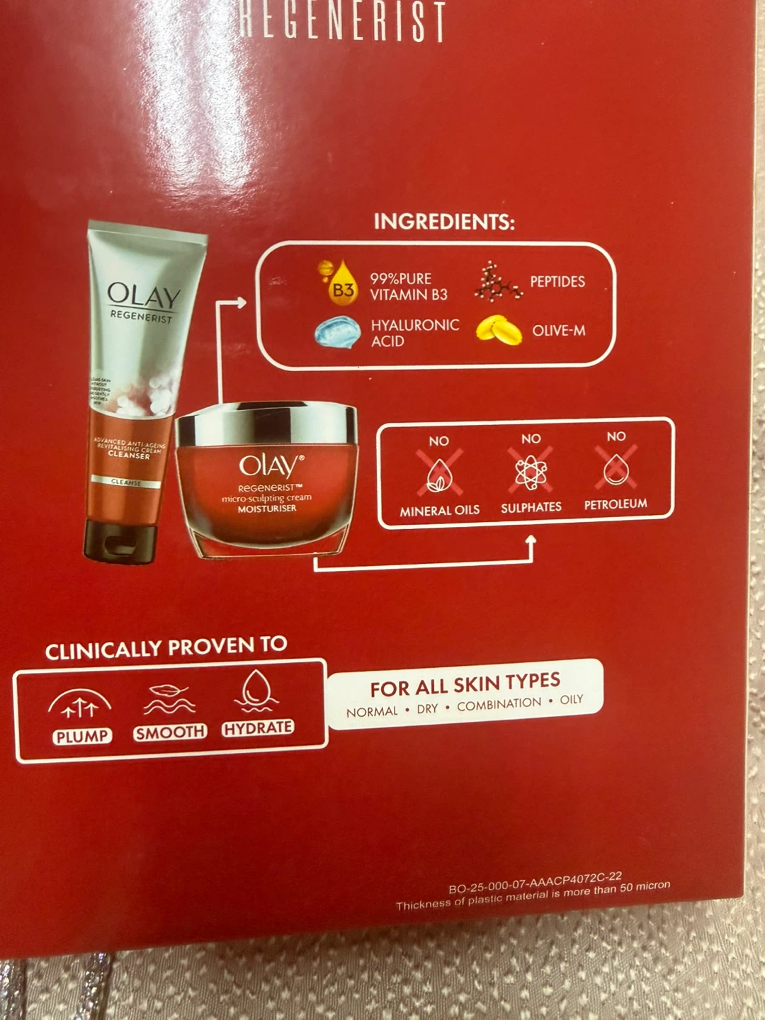 Olay Regenerist Micro-Sculpting  Gift Set - photo 2